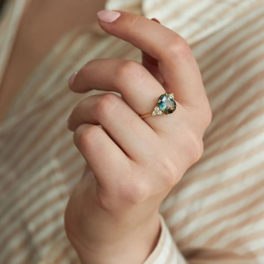 Dinny Hall Edie 18K Fine Peacock Sapphire & Diamond Ring