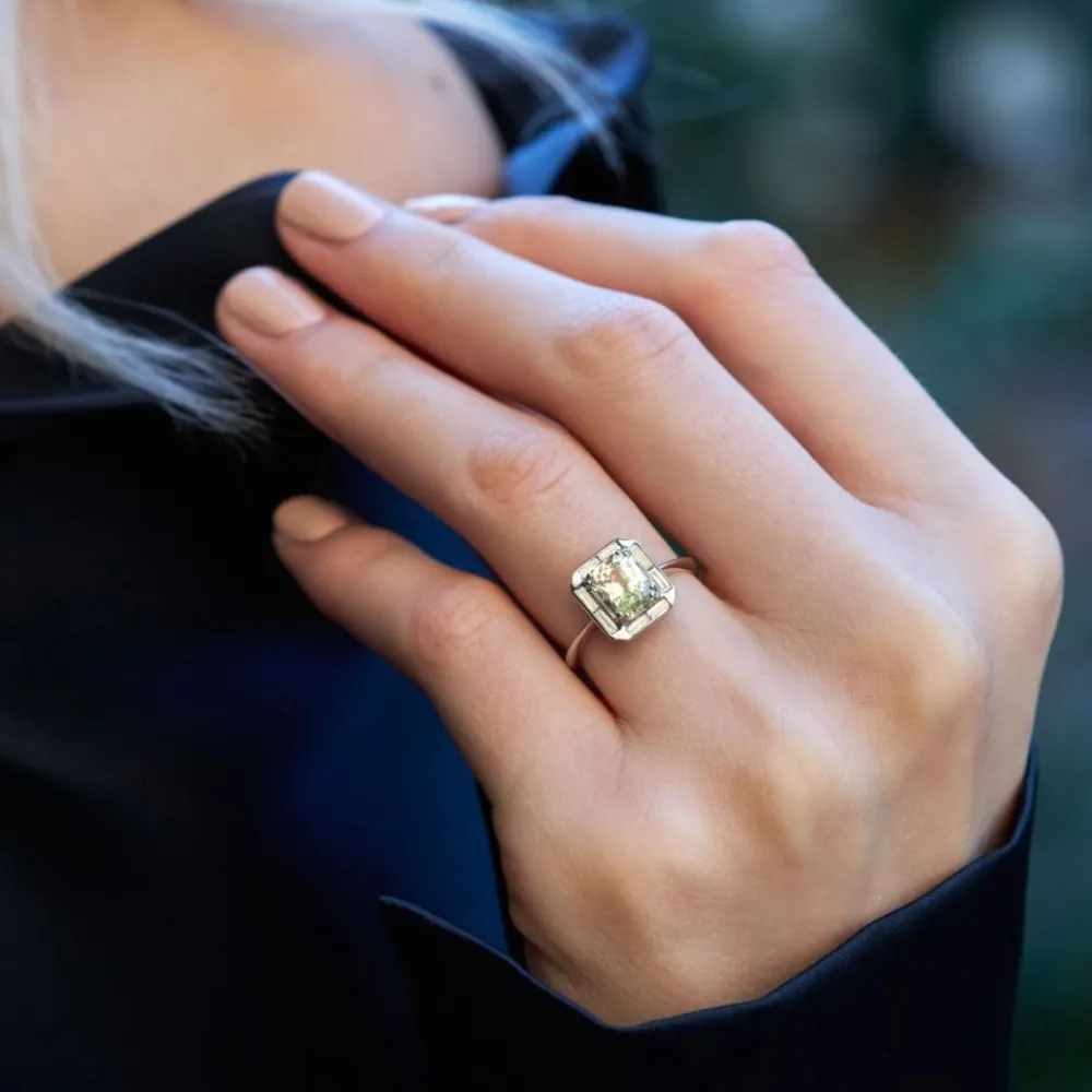 Dinny Hall Heni 18K Fine Lemon Yellow Sapphire & Diamond Ring