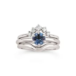 Dinny Hall 18K Gold Lily Solitaire Curve Wedding Band