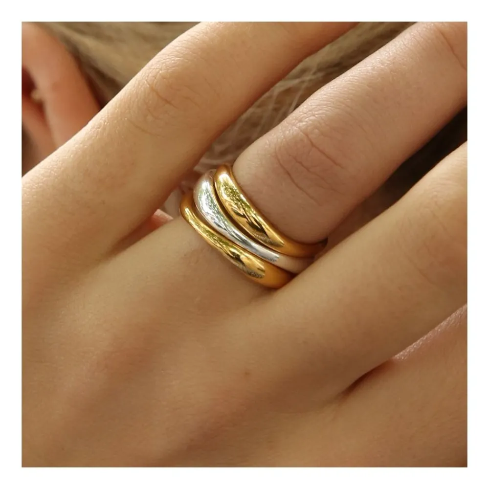 Dinny Hall Wave Ring